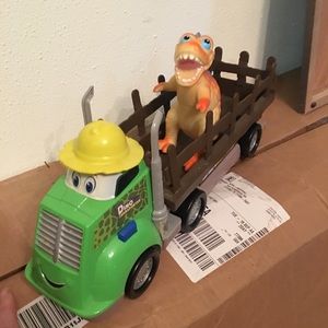 Dino truck